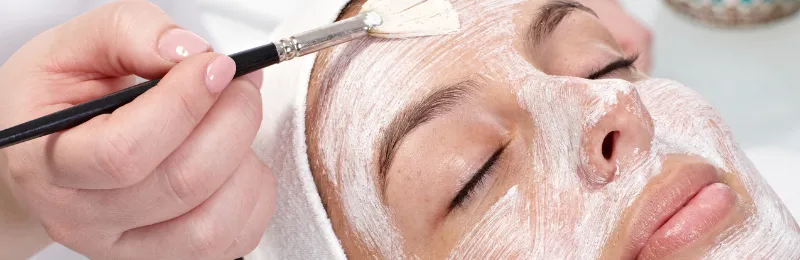 Zabiegi kosmetyczne / Depilacja / Masaż