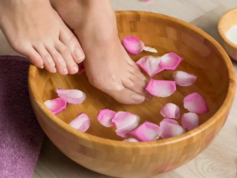 Stylizacja paznokci - Pedicure